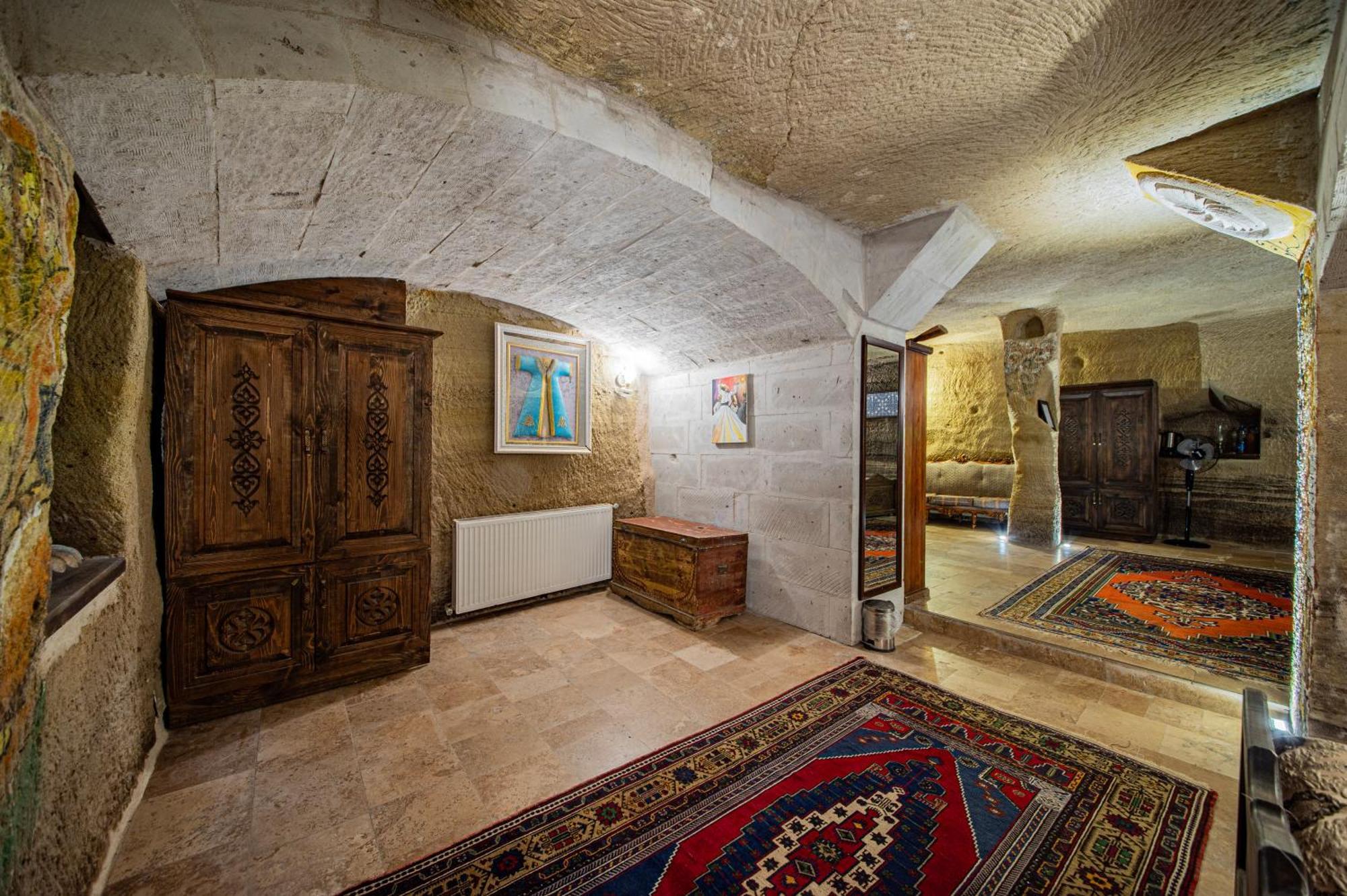 Chelebi Cave Suites Plus 6 Years Old Goreme Room photo